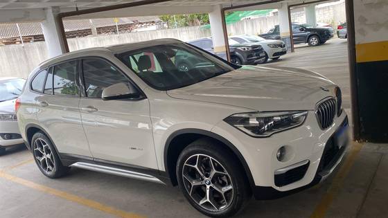 BMW X1 2.0 16V TURBO ACTIVEFLEX SDRIVE20I 4P AUTOMÁTICO BMW X1 2.0 16V TURBO ACTIVEFLEX SDRIVE20I 4P AUTOMÁTICO